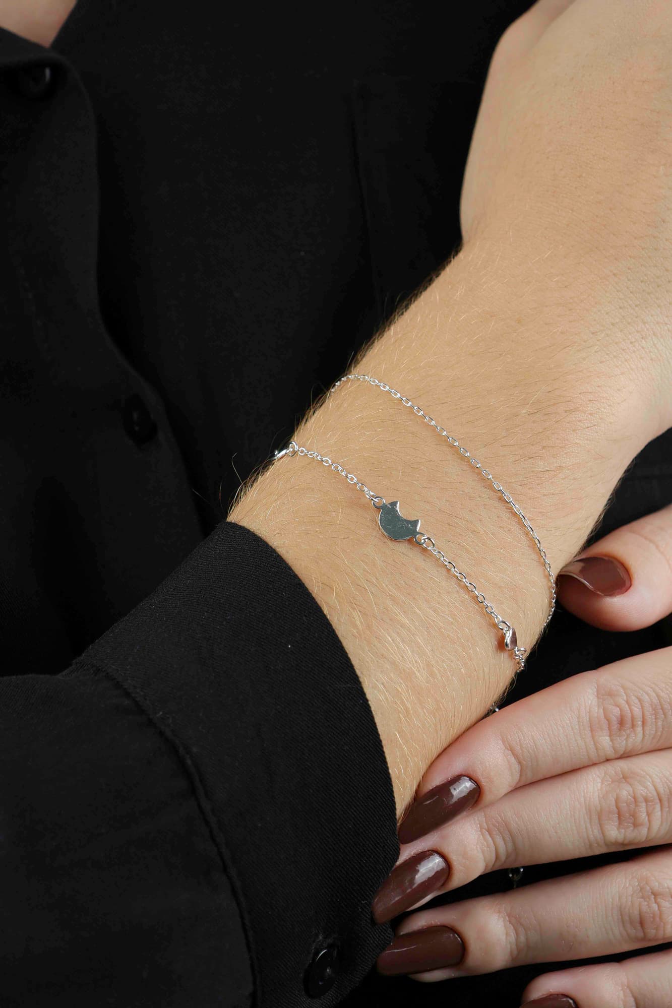 PULSEIRA PRATA 2 FIOS ELO CARTIER E PORTUGUÊS CORAÇÕES E LUA — foto 1